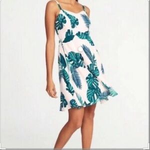 Tropical Leaf Print cami dress fit and flare palm leaf size small lined stretch